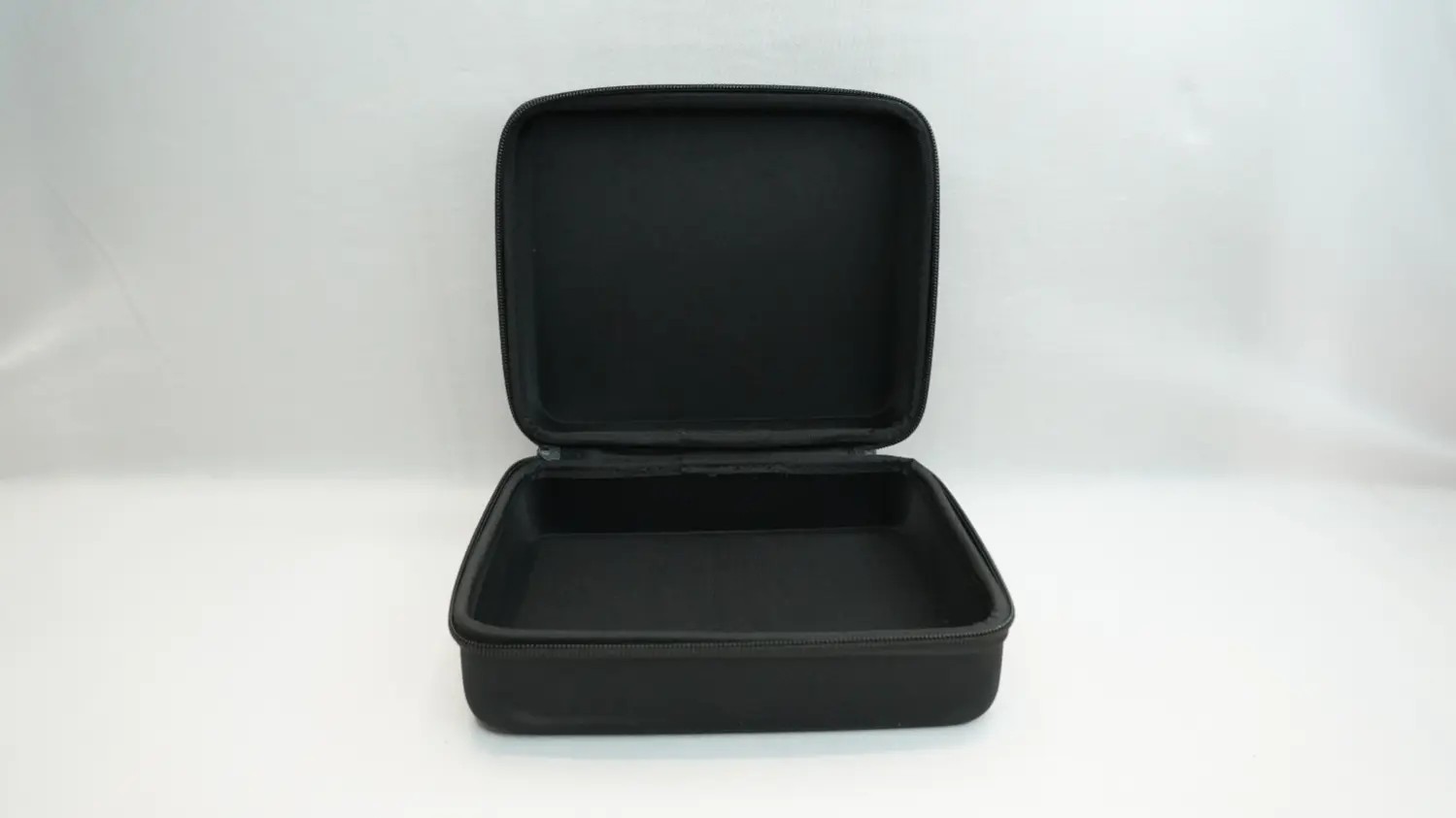 Trimmer Case Women's